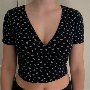 Brandy Melville flowery tie back top